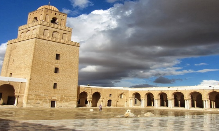 Tunisia-Mosque of Uqba to be disinfected after a man with COVID-19